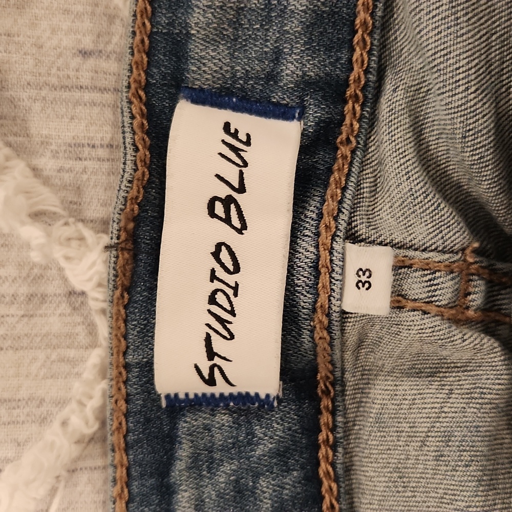 Classic High Rise Light Blue Jeans - Picture 2 of 8
